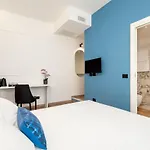 Pensjonat Nelli - Via Veneto 4*